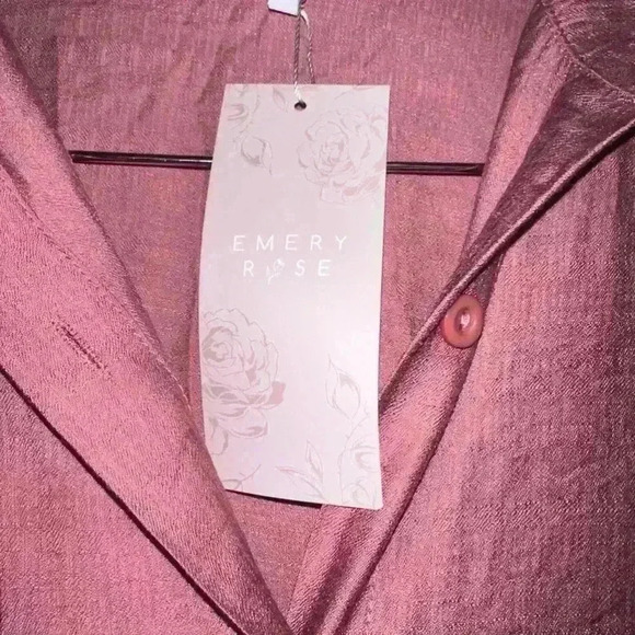NWT! Emery Rose Blouse Shirt for Woman. Size S, Salmon color - Picture 5 of 7